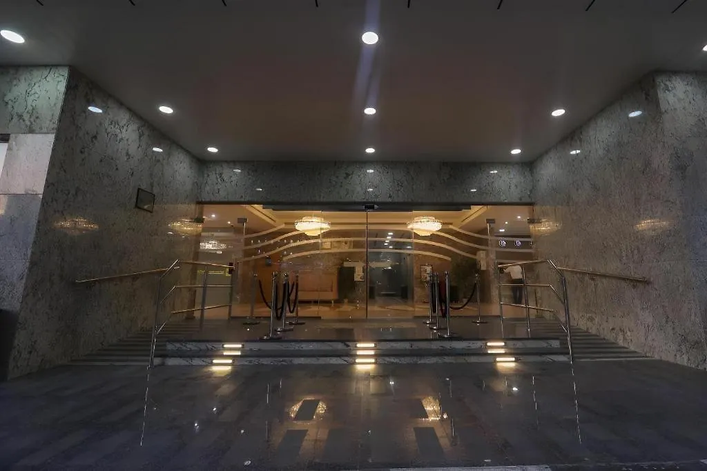 Alazmi Hotel دبي